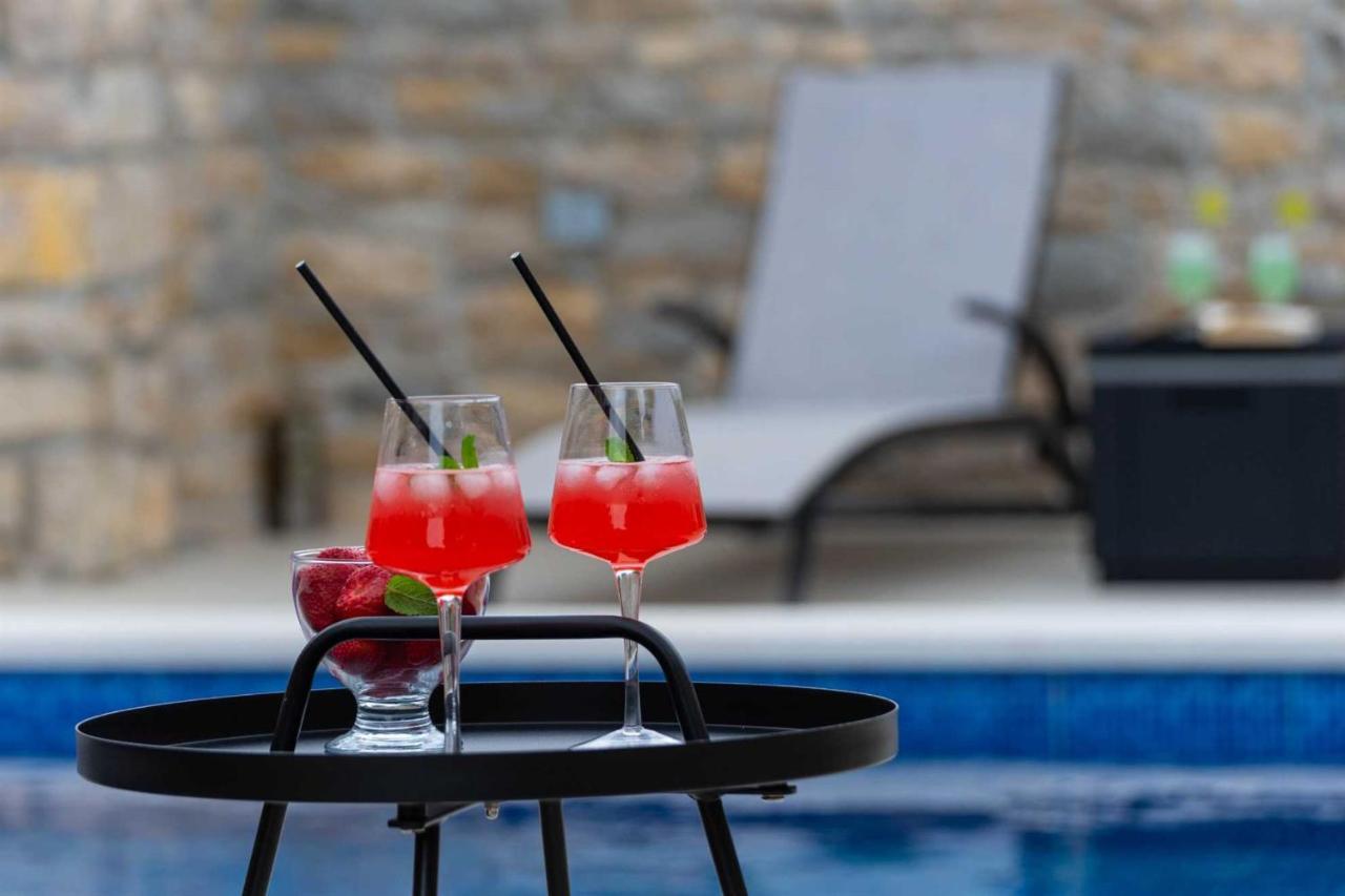 Stone Villa Didovi Snovi With Heated Pool Lisane Ostrovicke Exterior foto