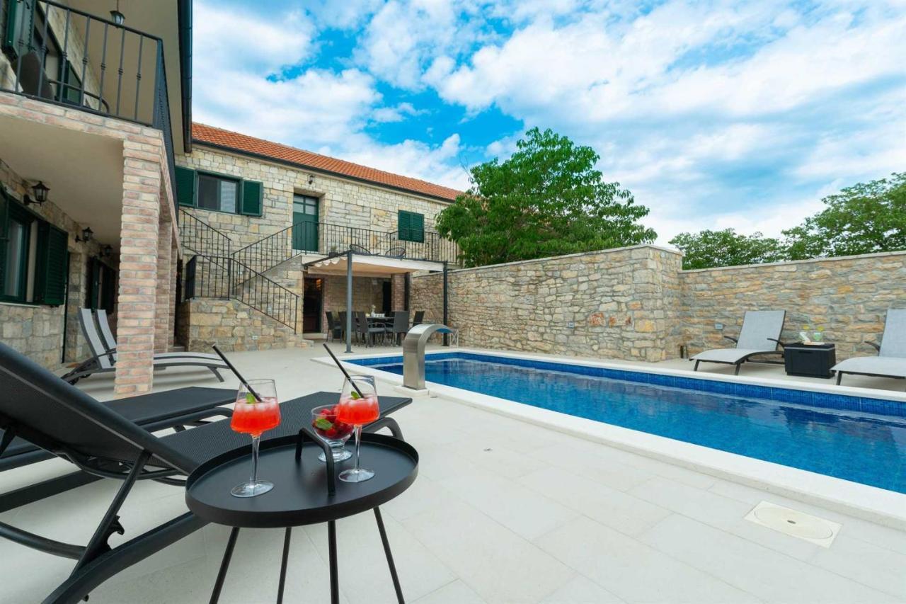 Stone Villa Didovi Snovi With Heated Pool Lisane Ostrovicke Exterior foto